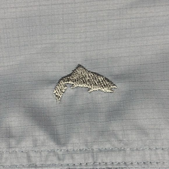 Simms Women’s Guide Series Fishing Outdoor ventilated Shirt in Gray Sz Small - Picture 7 of 13